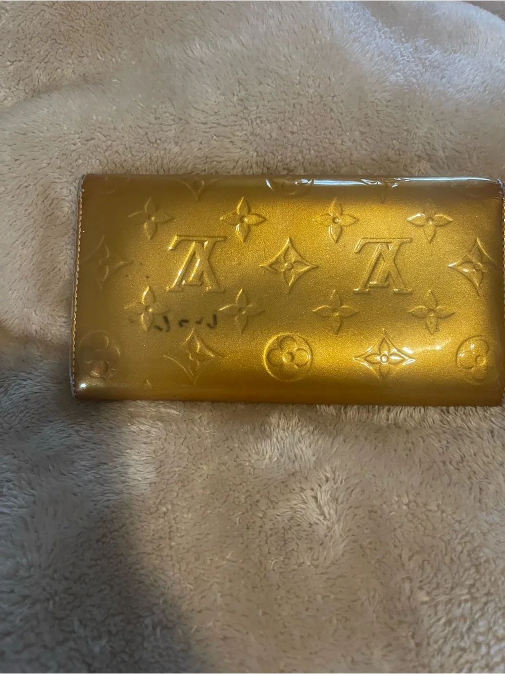 Authentic Vintage Louis Vuitton Vernis Sarah wallet
